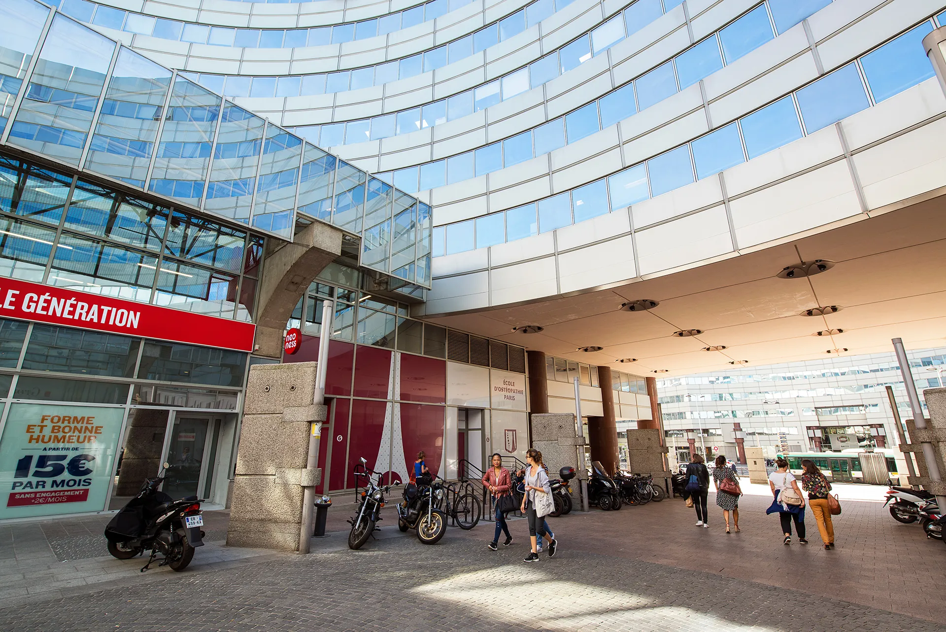 ÉCOLE D’OSTHÉOPATHIE <br> campus parisien